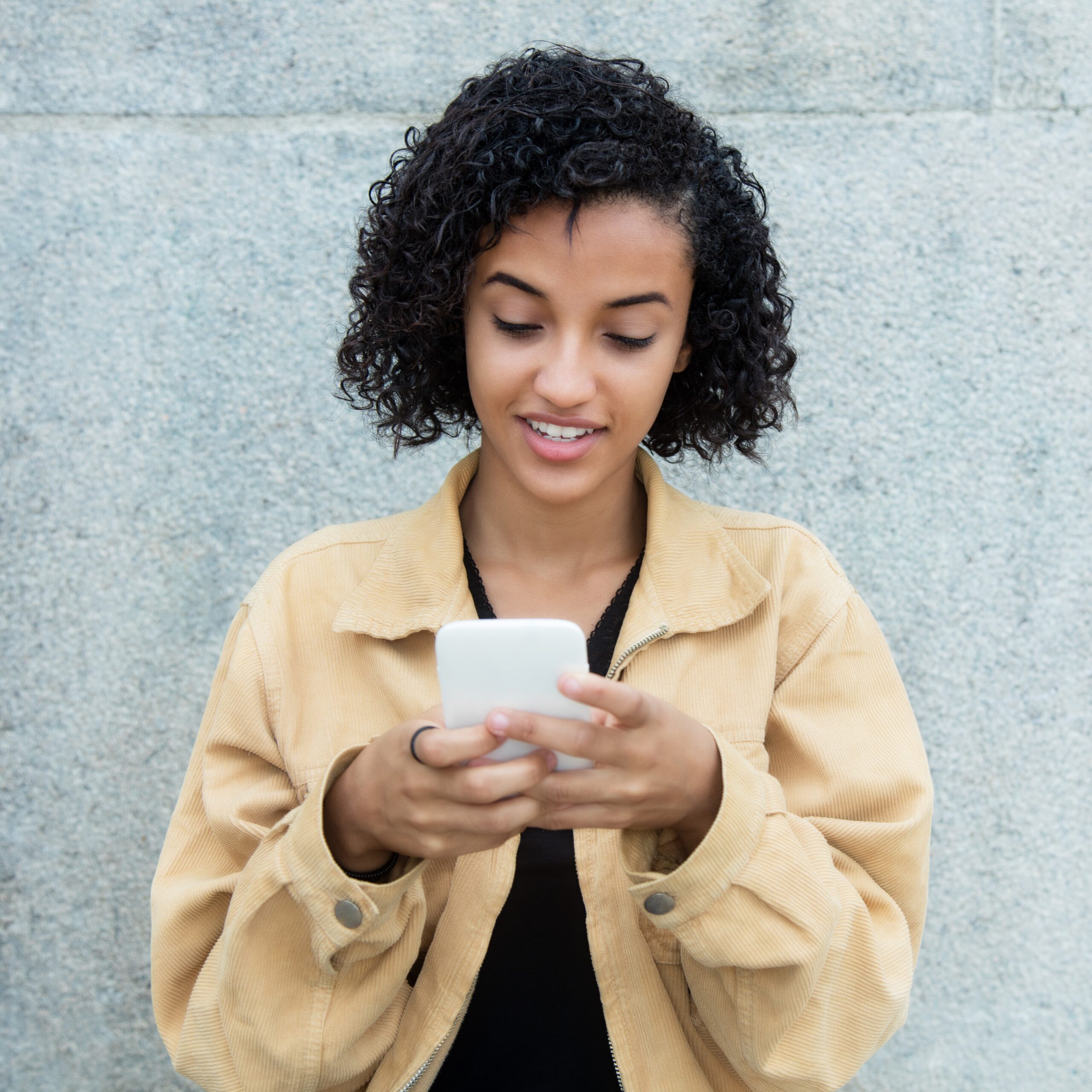 Parenting Resources Woman looking for Parenting resources in California