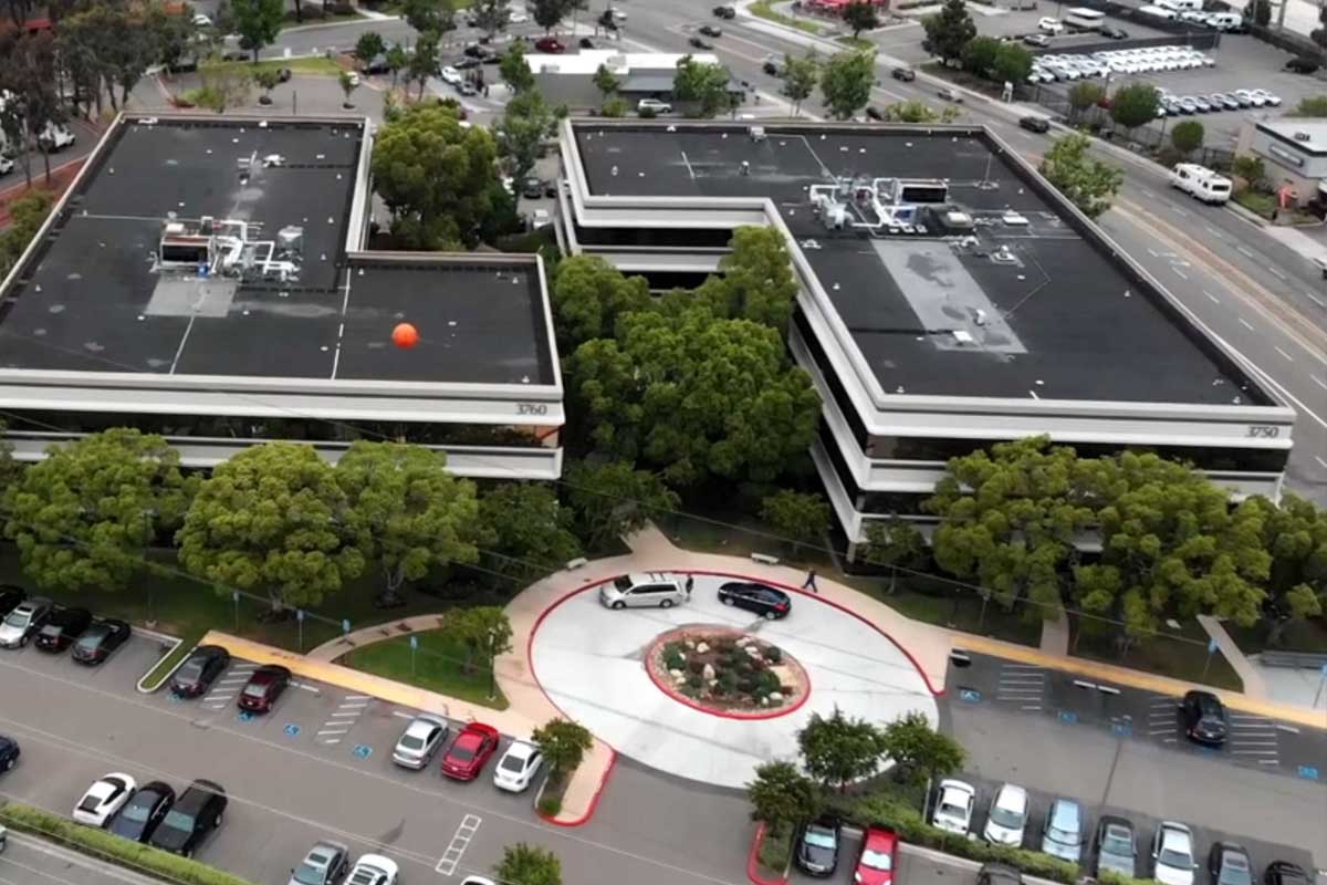 Aerial view of Kearny Mesa clinic location building and parking lot